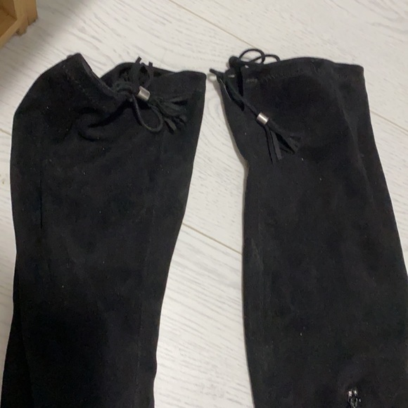 Knee high boots - Picture 2 of 3